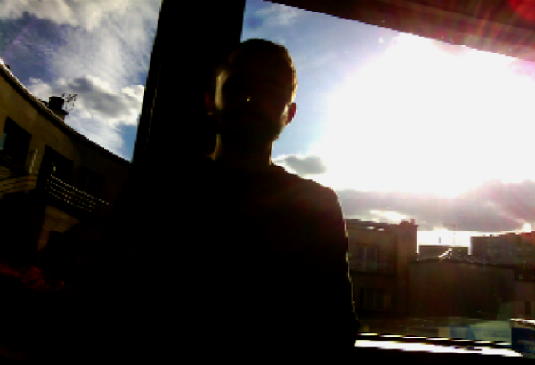 ../../_images/backlight_sunlight.png